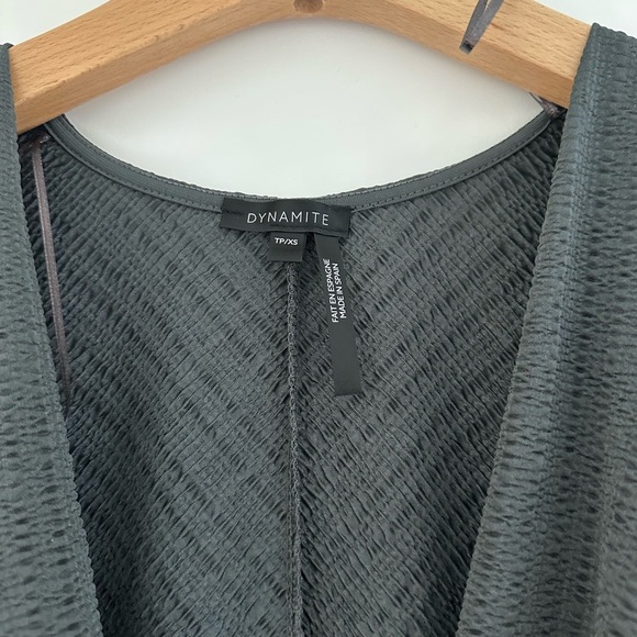 Dynamite Textured Gray Top - Picture 3 of 3